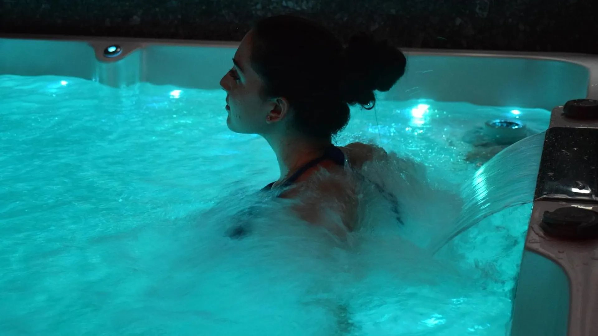 J13 Appartamento con SPA Privata Pavia