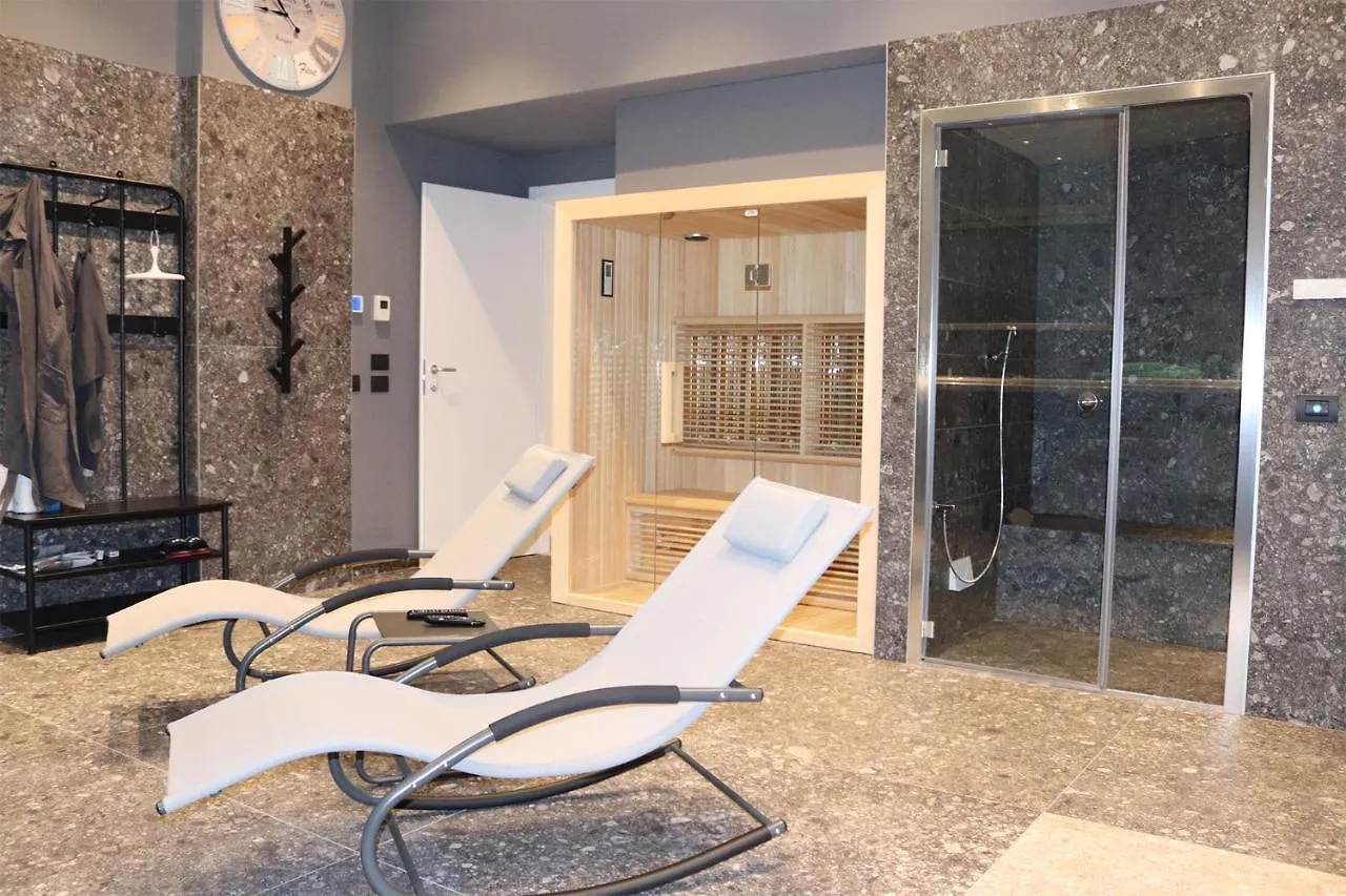 J13 Appartamento con SPA Privata Pavia